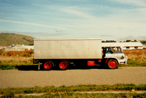 1976 Bedford with lifting rear axle